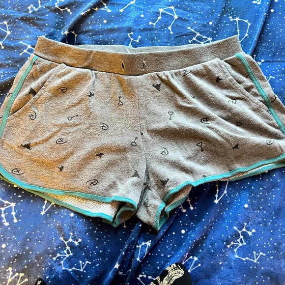 💜 DISNEY Theme Pajama Shorts - Picture 1 of 2